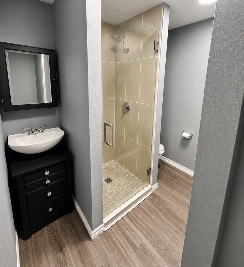 Aspen House bathroom