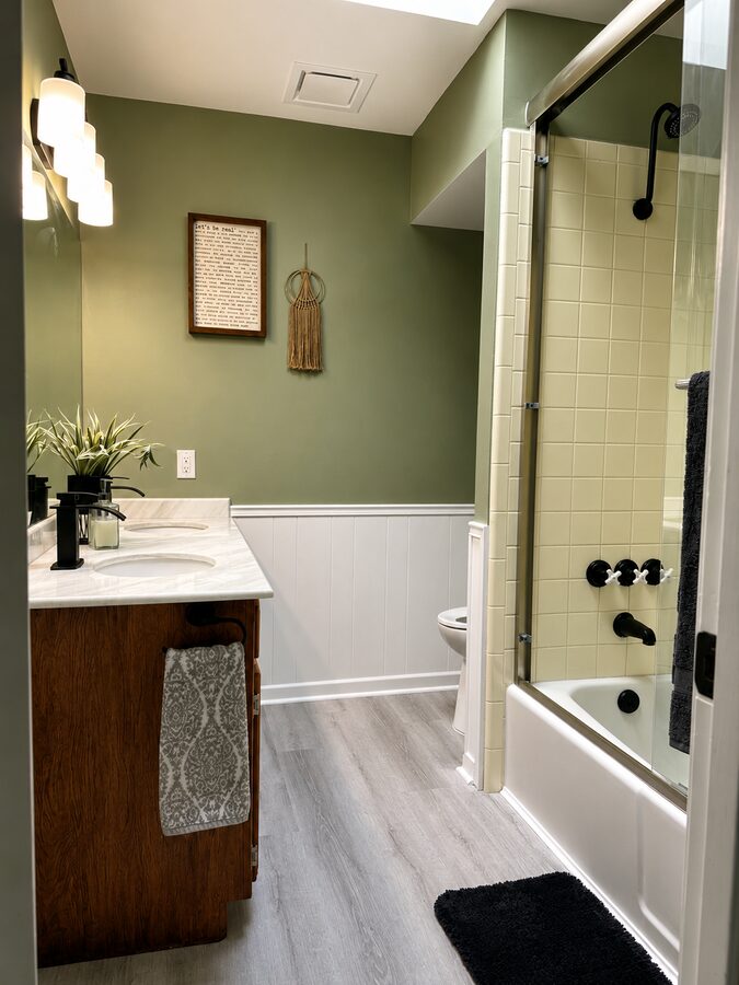 Nichols House bathroom